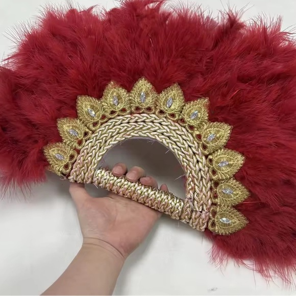 Accessories - Brididl fan or use it for any occasion